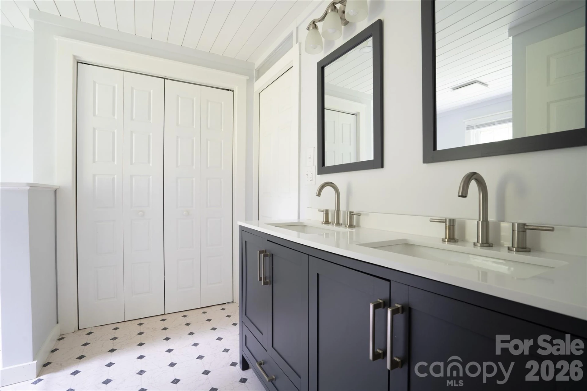 250 Oakdale Street - Photo 20