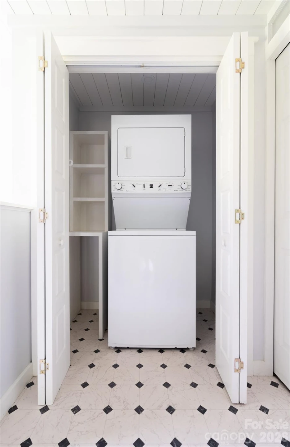 250 Oakdale Street - Photo 24