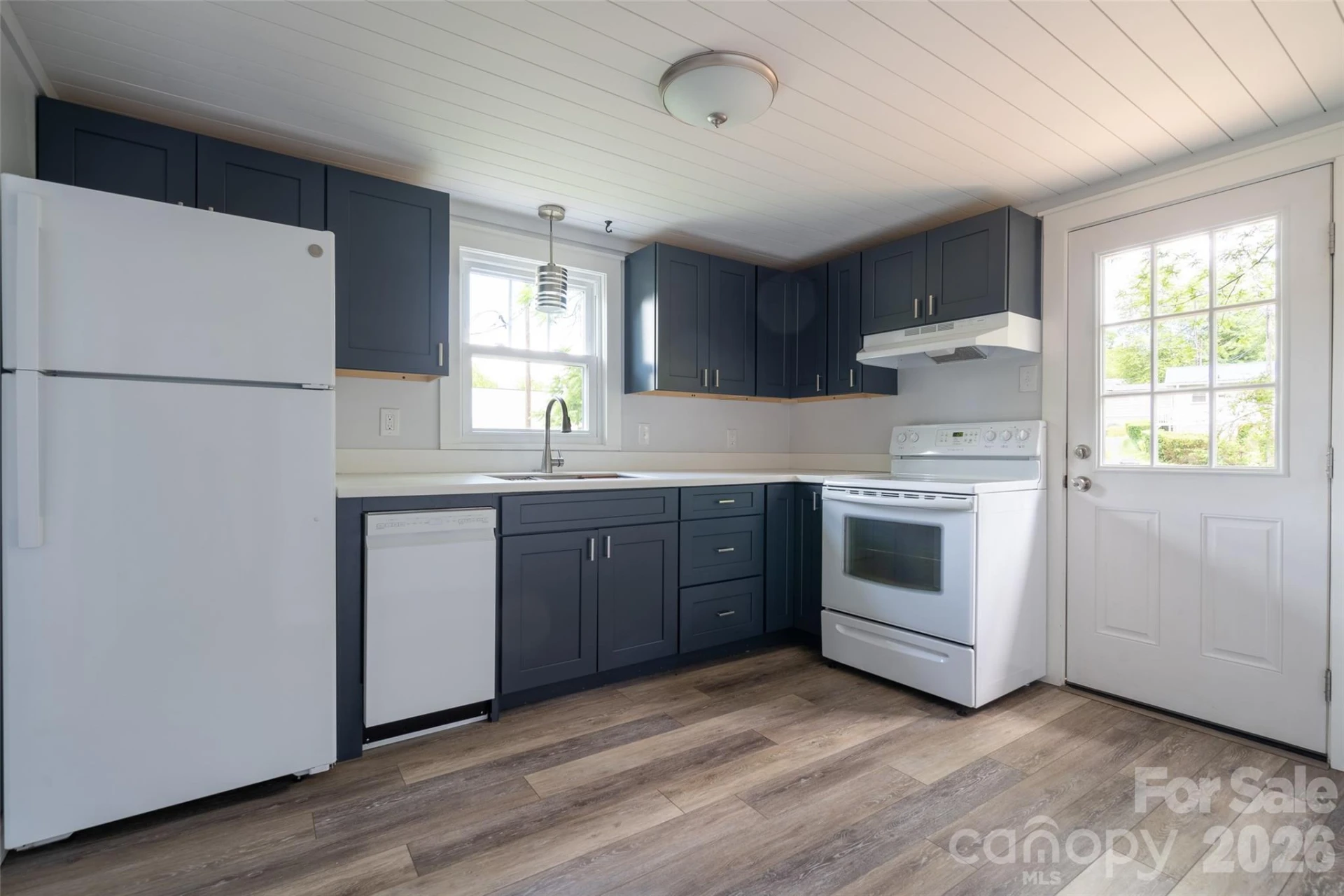 250 Oakdale Street - Photo 8
