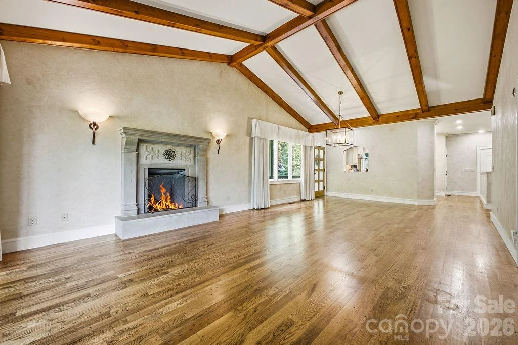 2204 Cumming Woods Lane - Photo 4