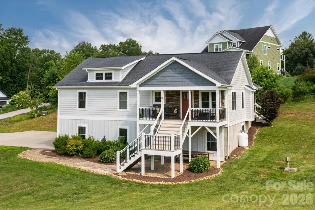 11 Ibbie Roberts Road, Alexander, NC, 28701