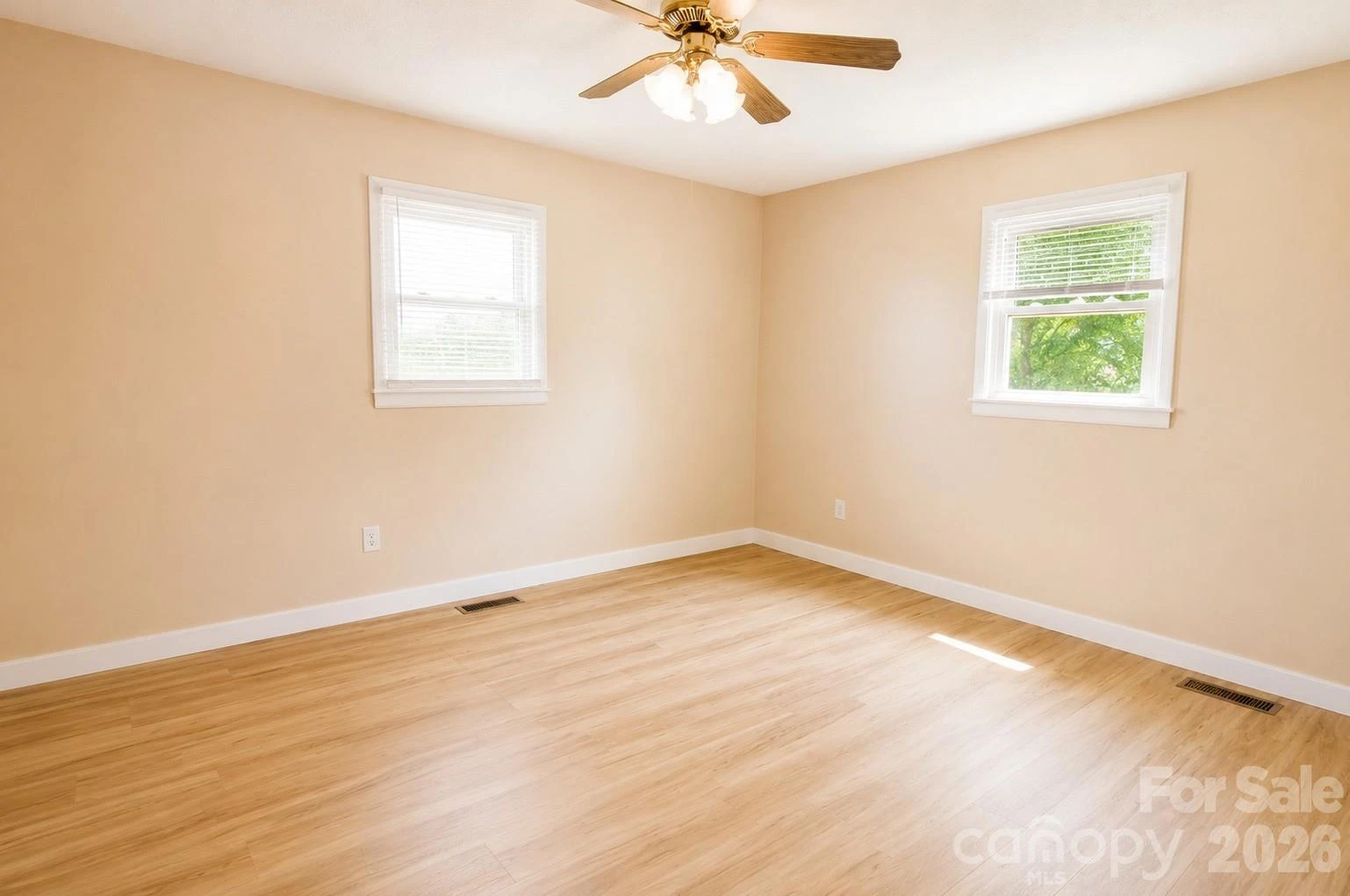 360 Davenport Road - Photo 15
