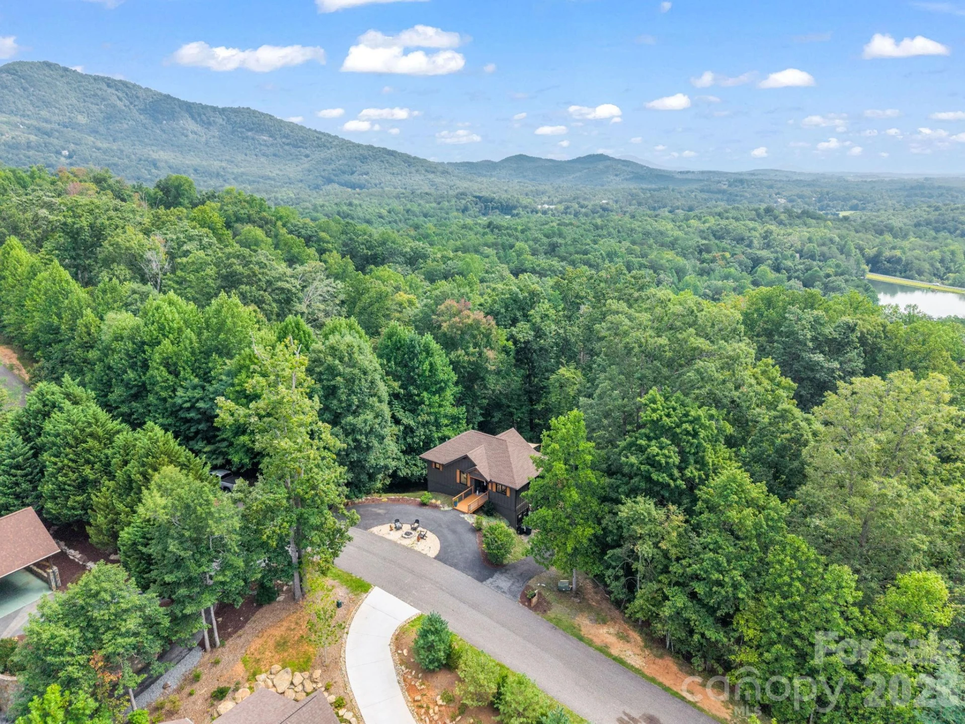274 Hawks Nest Trail - Photo 46