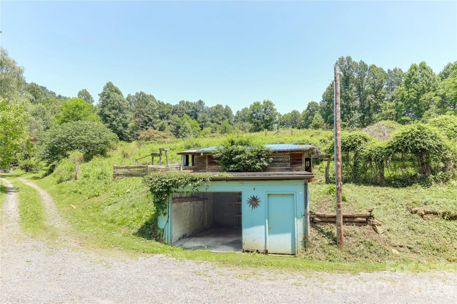 435 Mountain Cove Road - Photo 6