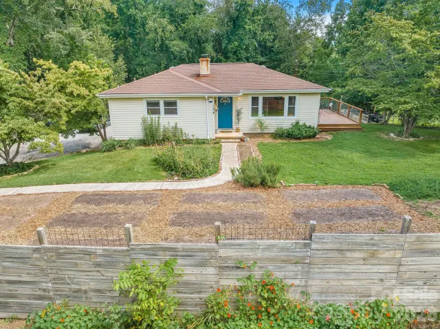 104 Justice Ridge Road, Candler, NC, 28715