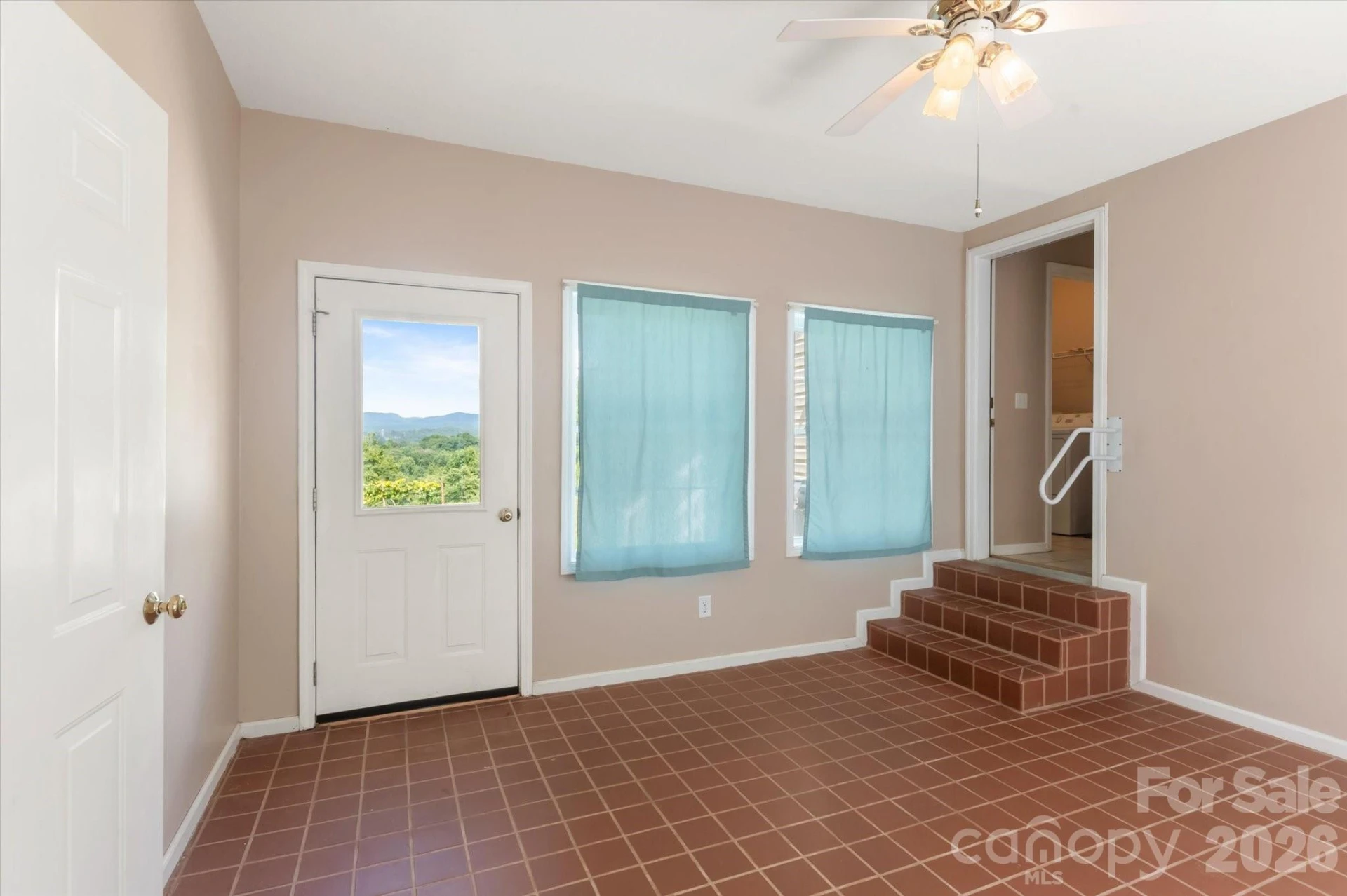 293 Sun Meadow Lane - Photo 16