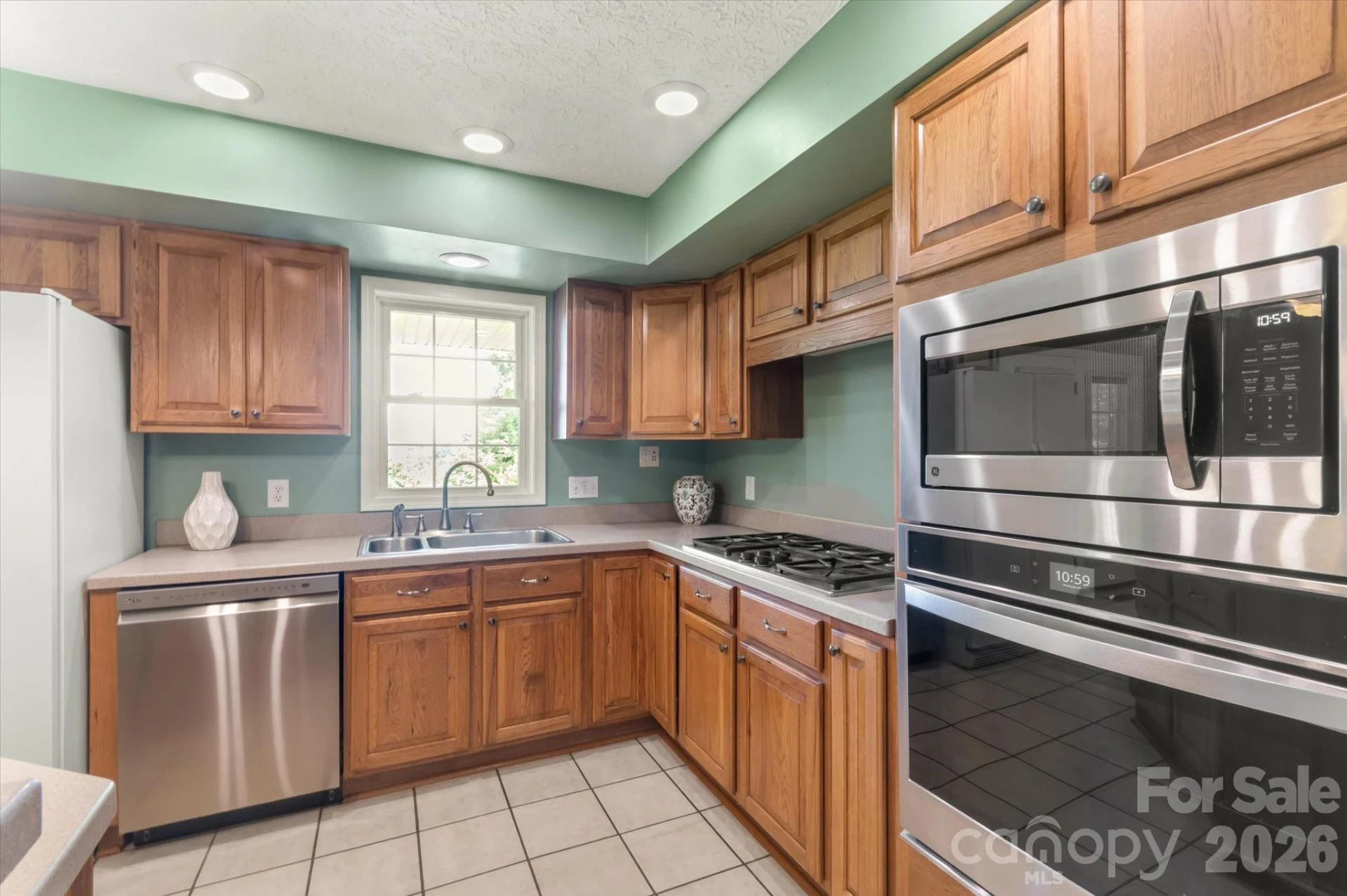 293 Sun Meadow Lane - Photo 10