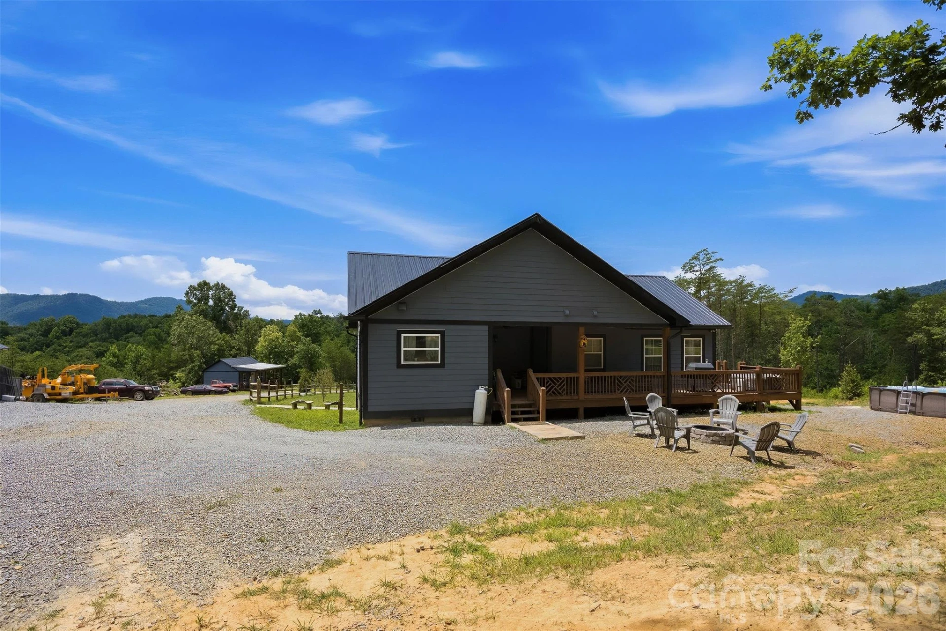 301 McGinnis Drive - Photo 4