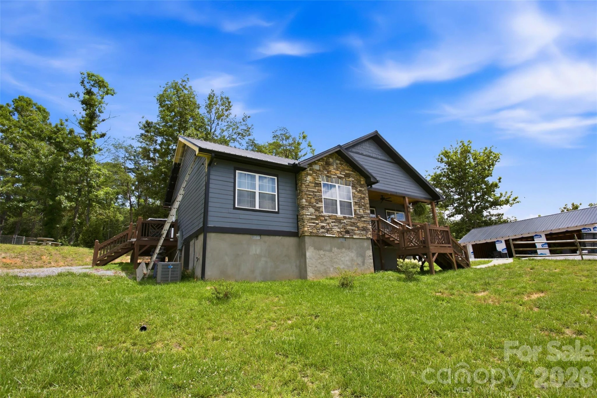 301 McGinnis Drive - Photo 5
