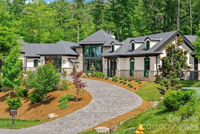 504 Hollow Trail, Asheville, NC, 28803