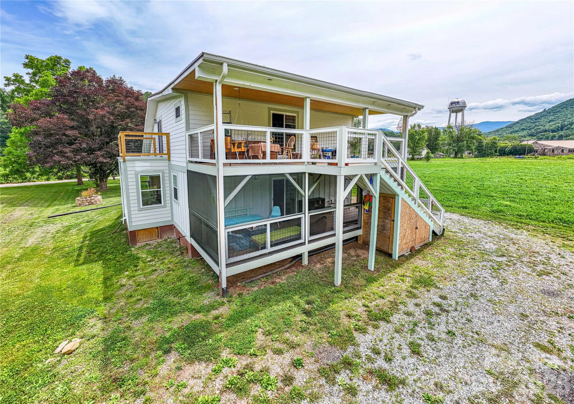 16 Riverside Drive - Photo 4