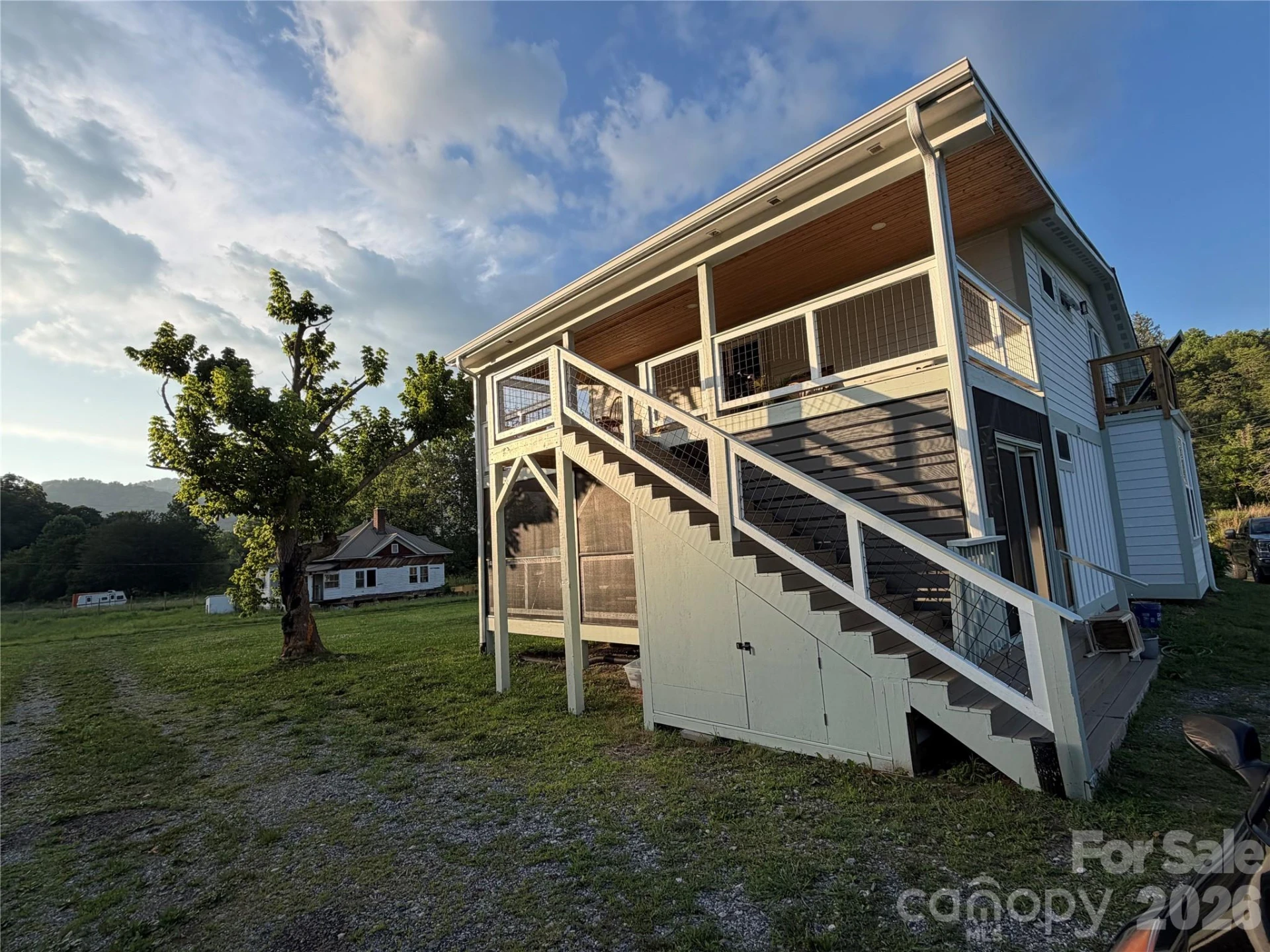 16 Riverside Drive - Photo 5
