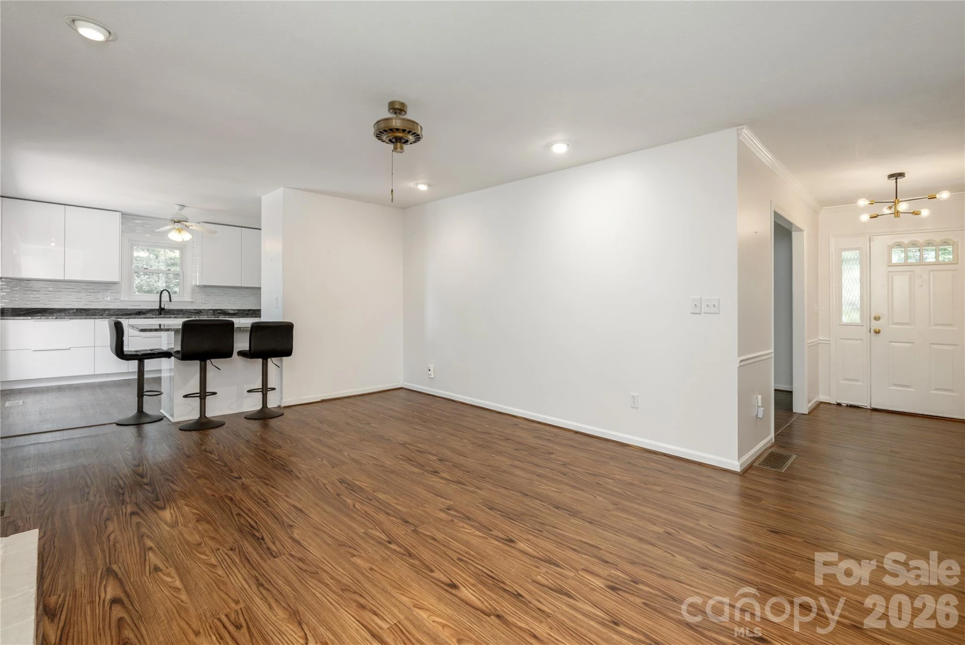 615 Goldview Drive - Photo 13