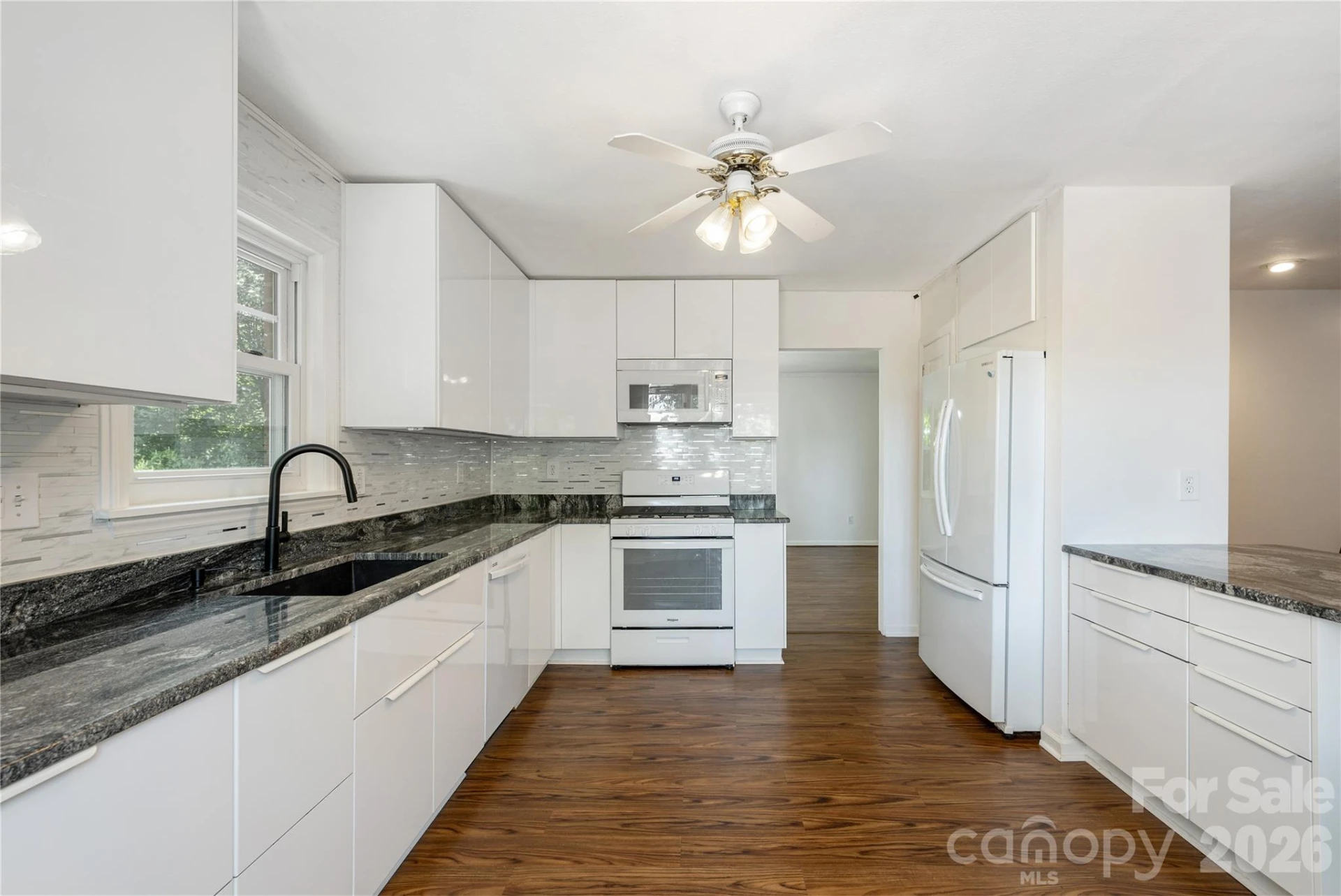 615 Goldview Drive - Photo 15