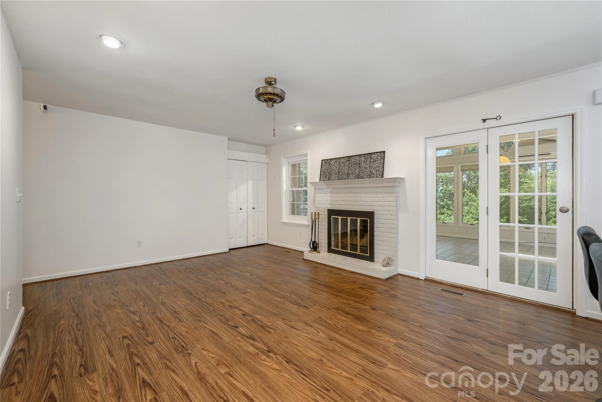615 Goldview Drive - Photo 10
