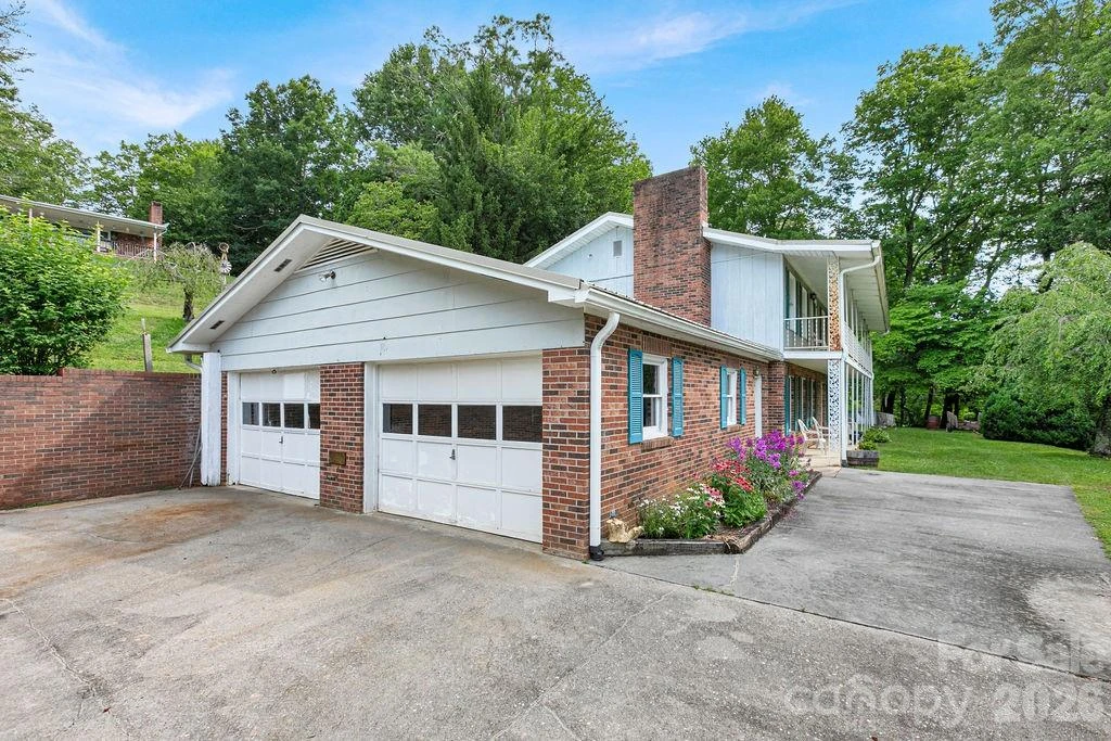 106 Flora Lina Drive - Photo 3