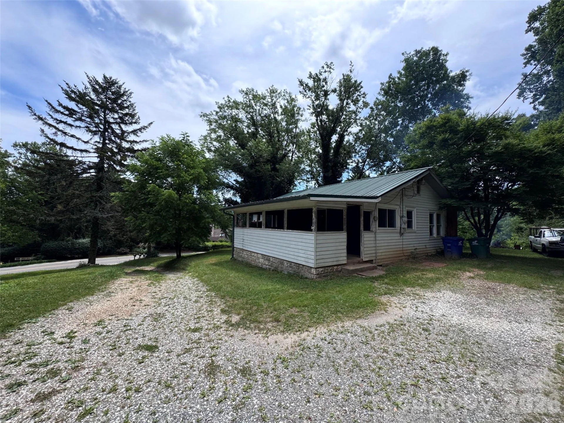 400 & 402 Sharon Road - Photo 19