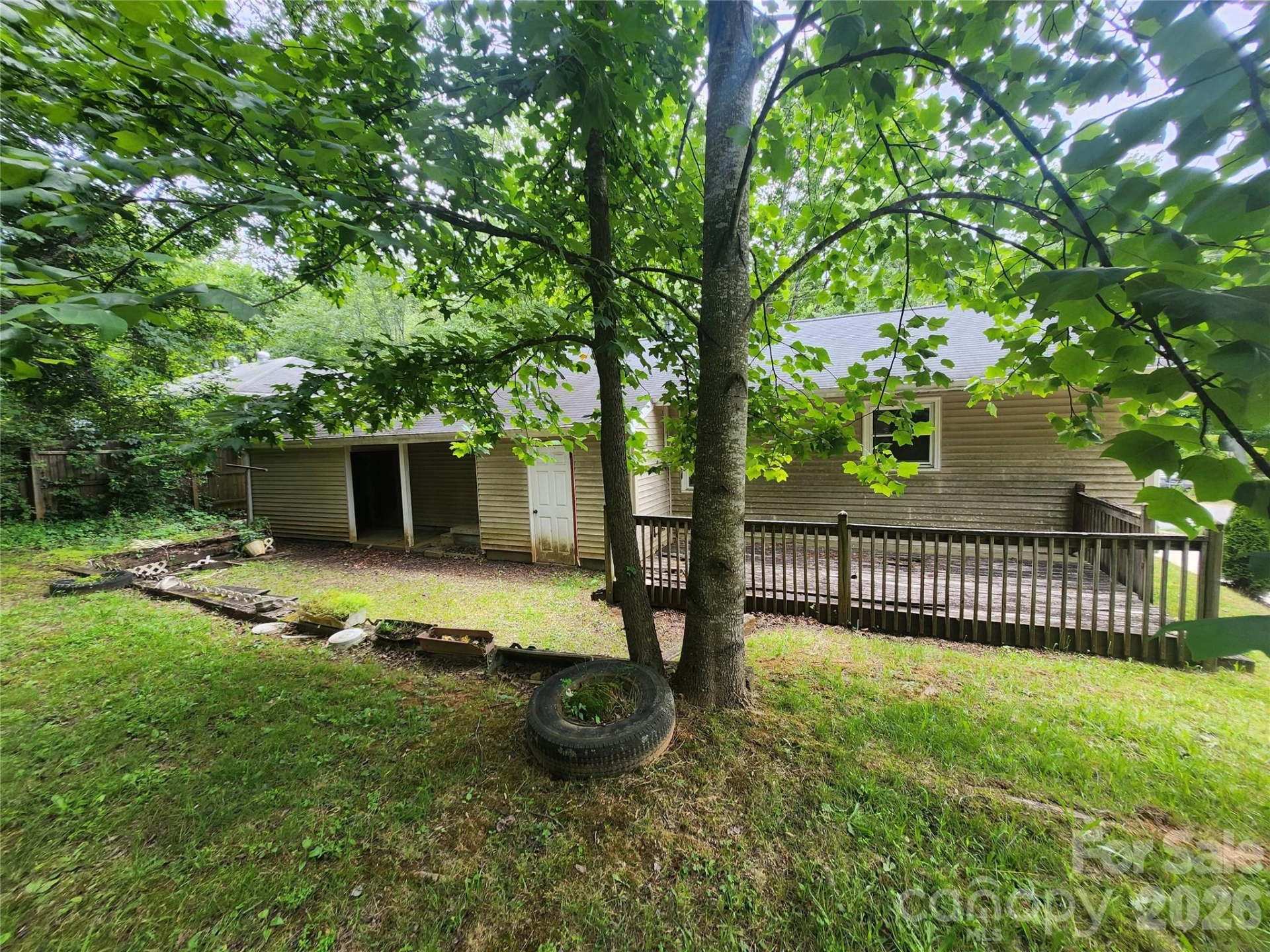 208 London Road - Photo 2