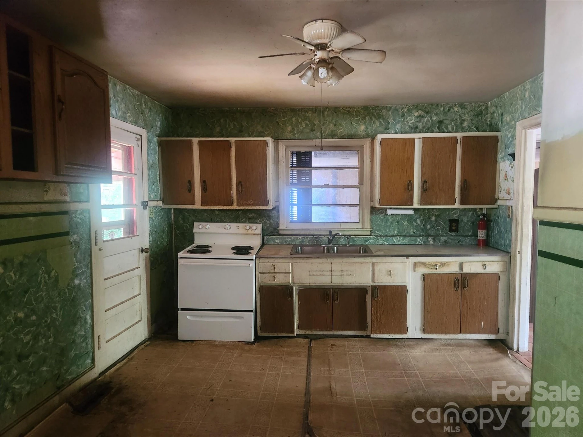 208 London Road - Photo 7