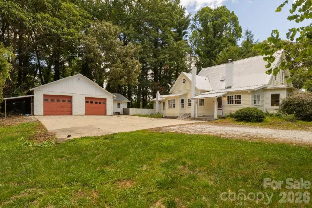 100 Cannon Drive, Hendersonville, NC, 28792