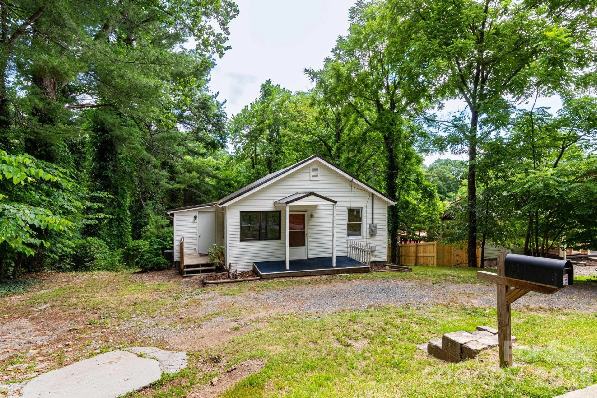 129 Shelburne Road - Photo 25