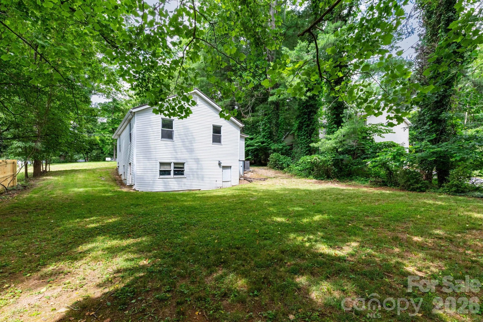 129 Shelburne Road - Photo 4
