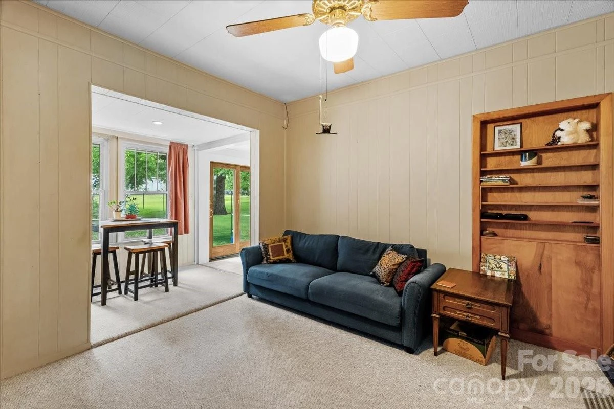 196 French Broad Street - Photo 17