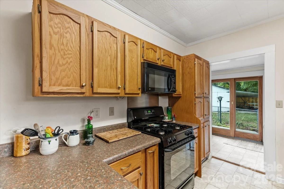 196 French Broad Street - Photo 21