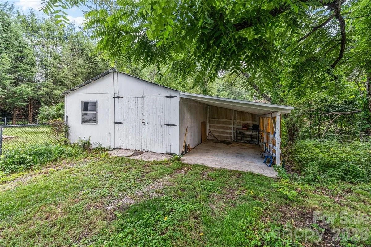 196 French Broad Street - Photo 27
