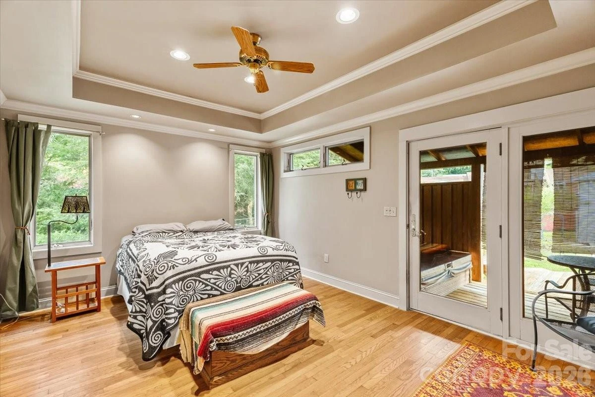 196 French Broad Street - Photo 9