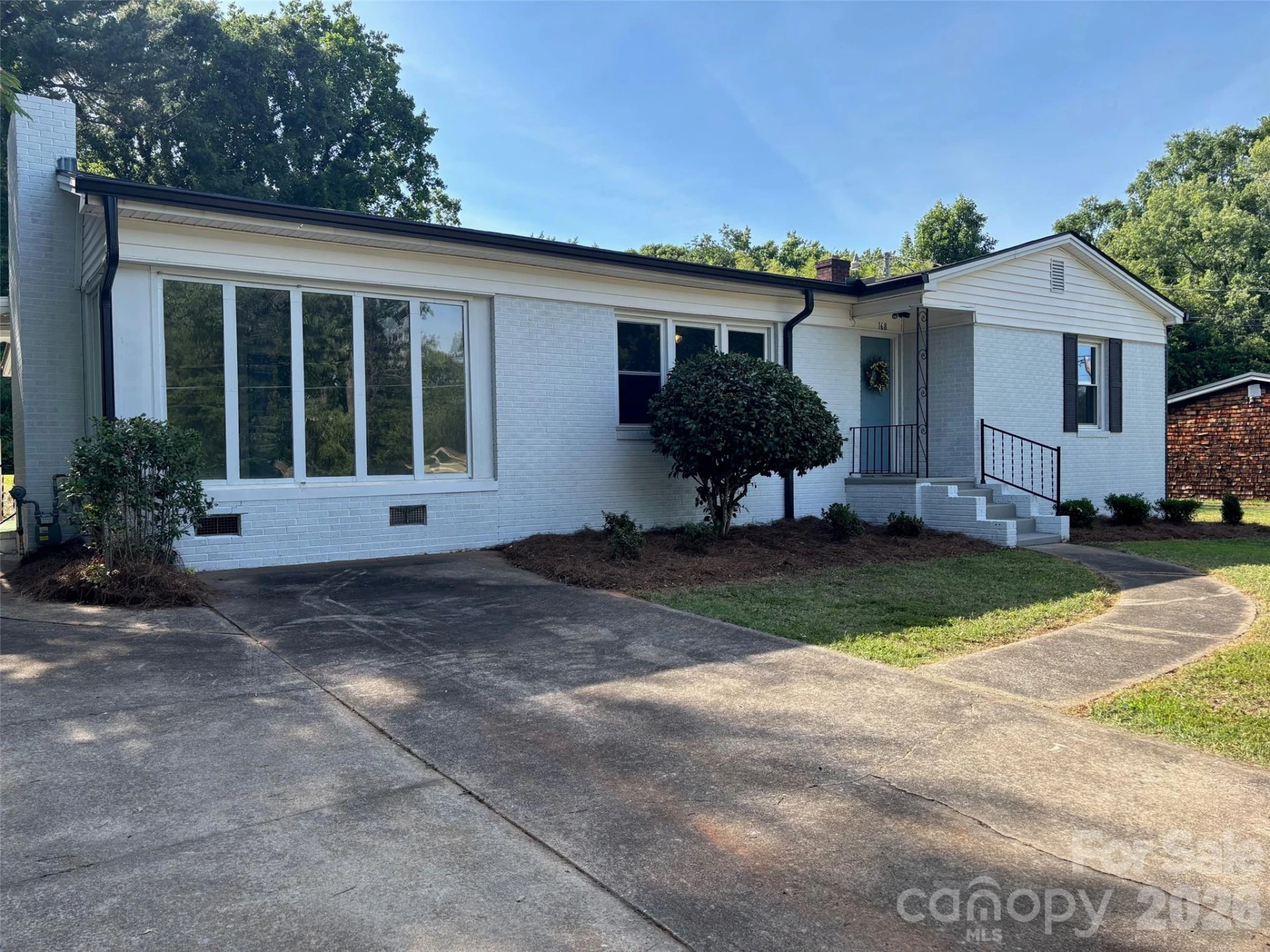 168 Collins Avenue - Photo 2