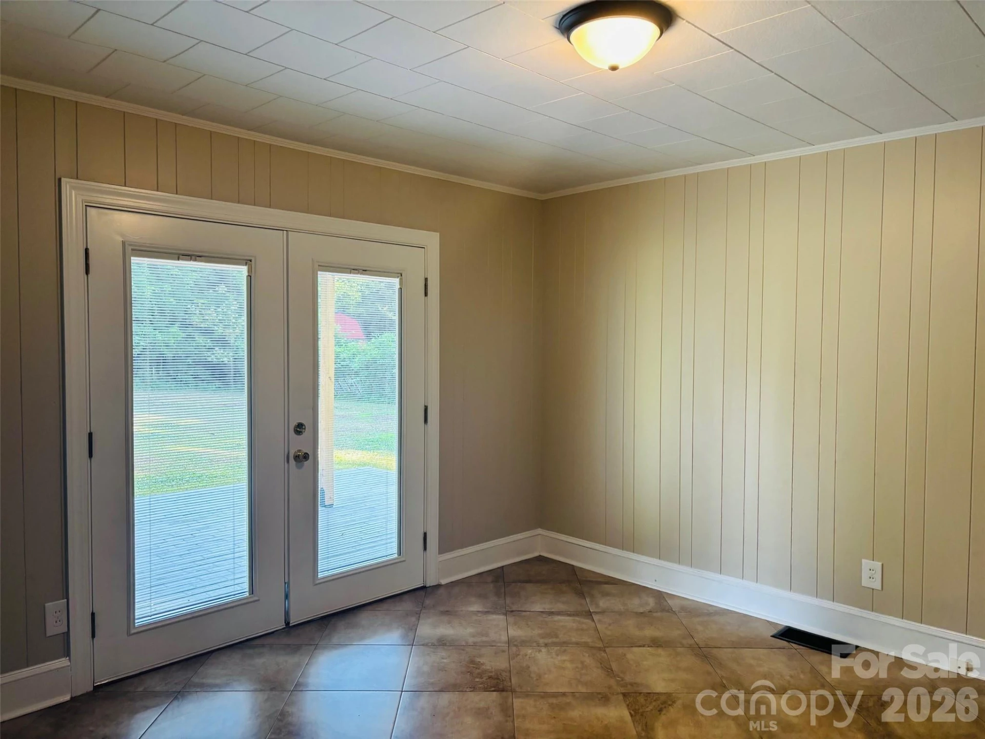168 Collins Avenue - Photo 13