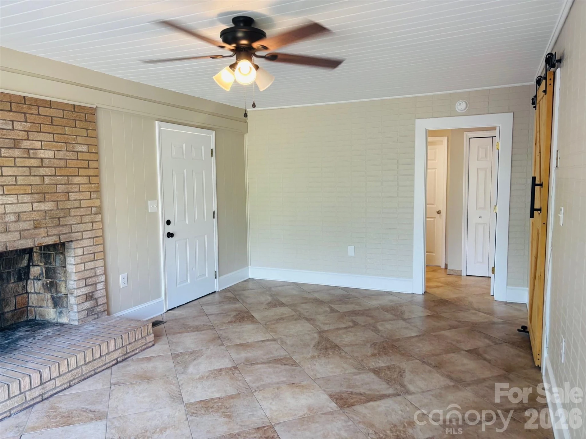 168 Collins Avenue - Photo 15