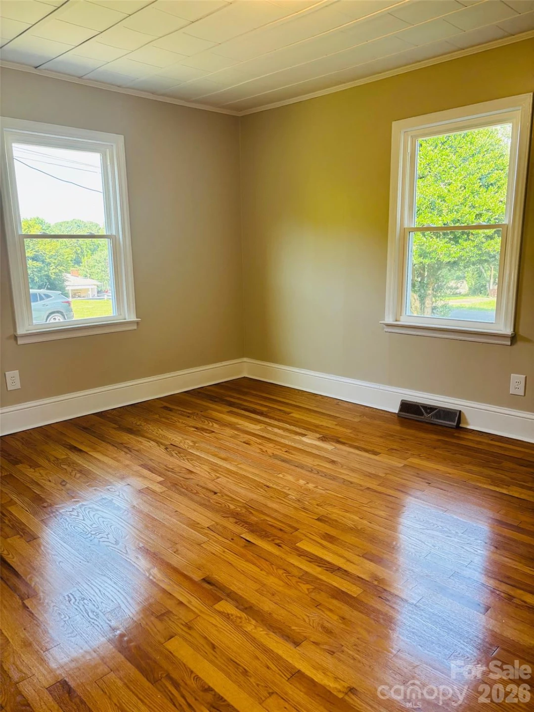 168 Collins Avenue - Photo 17