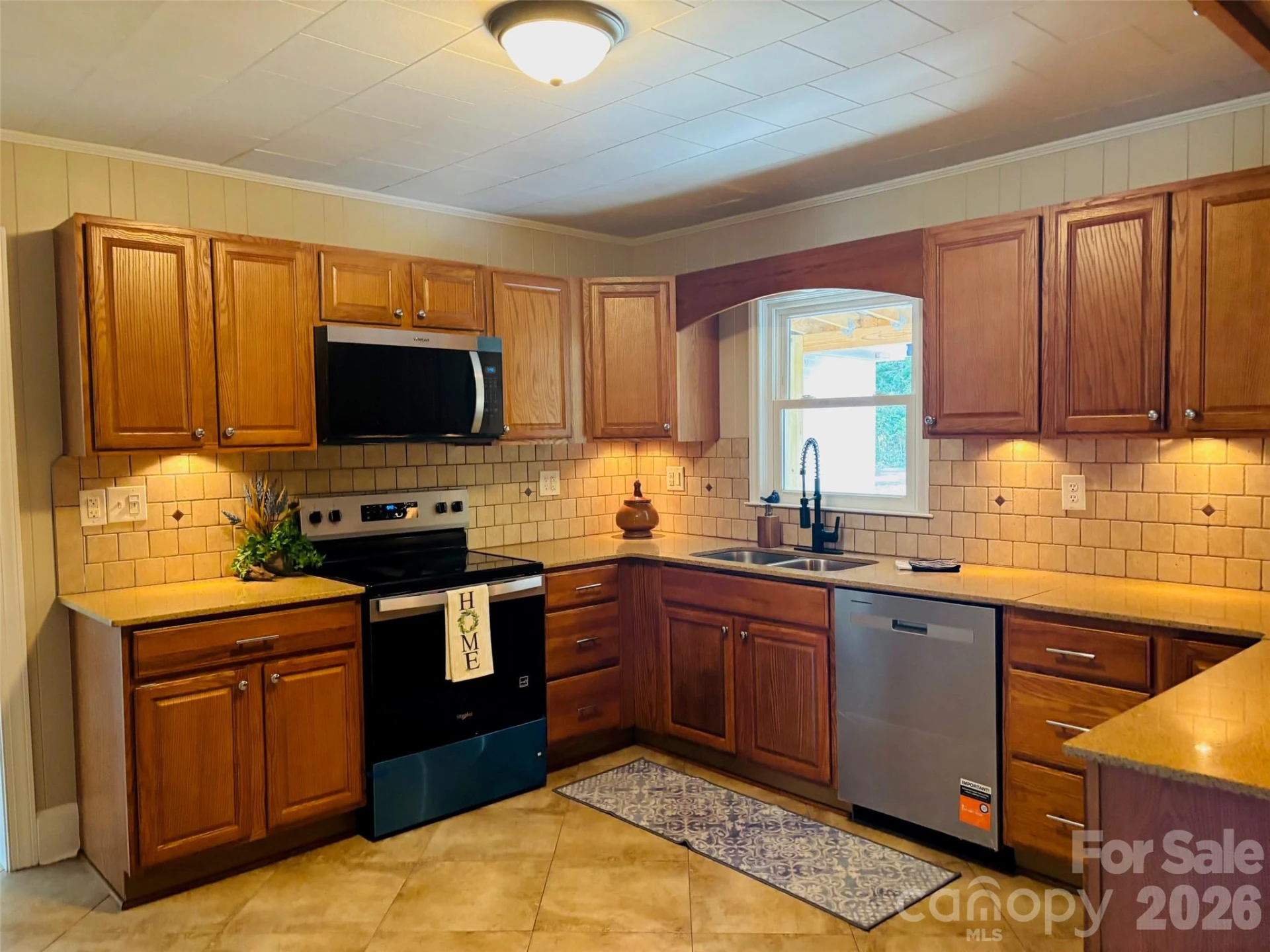 168 Collins Avenue - Photo 10