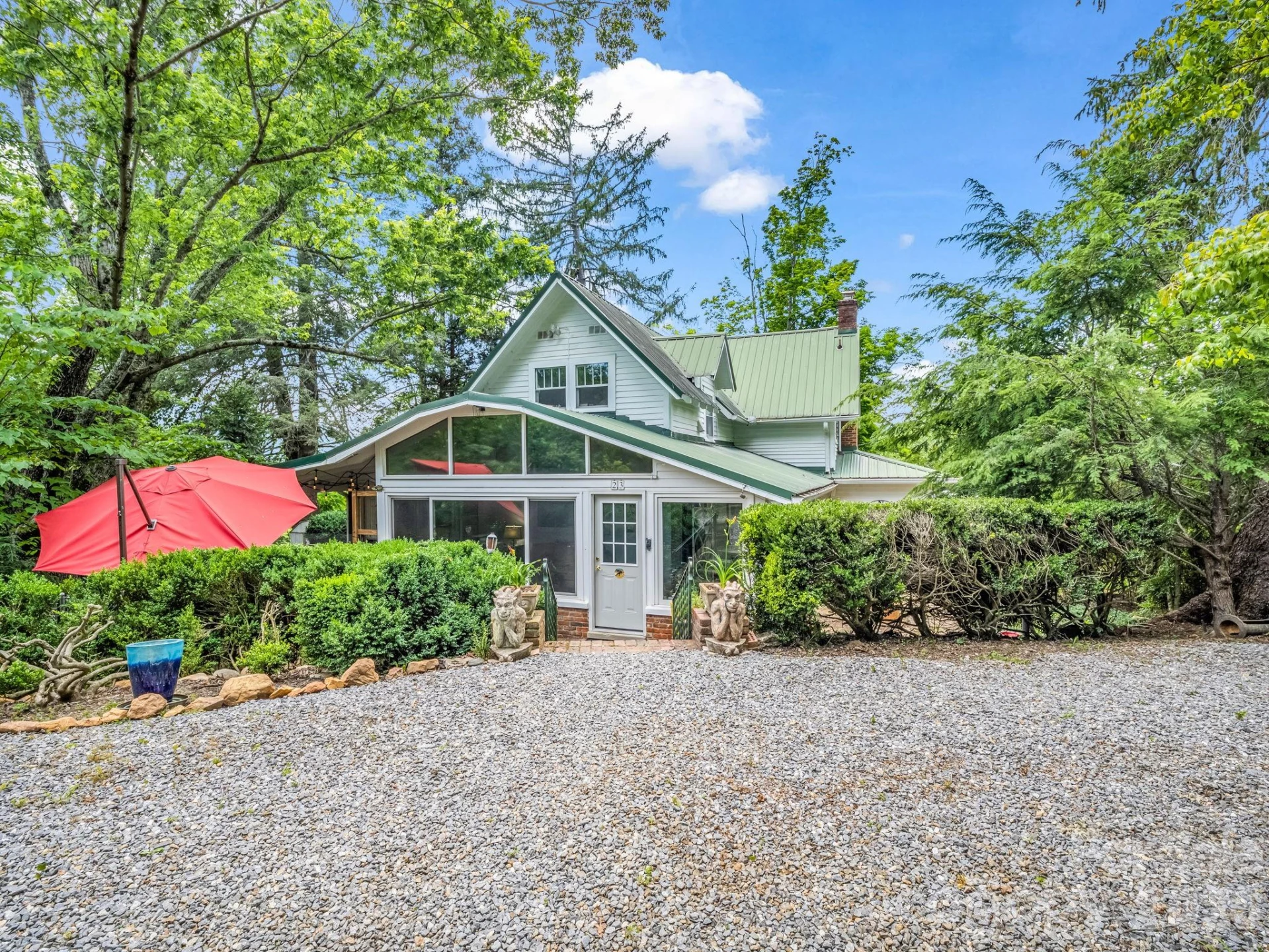 23 Sunset Drive - Photo 2