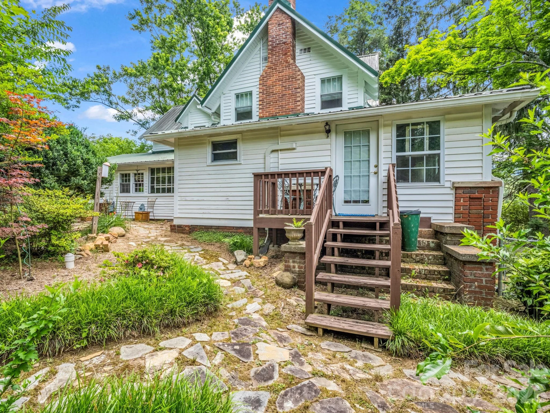 23 Sunset Drive - Photo 4