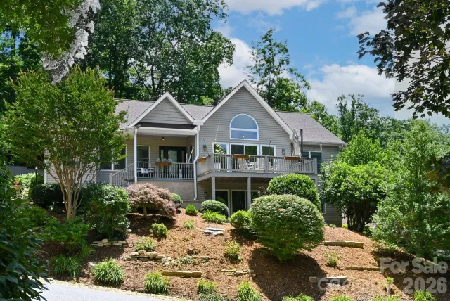 77 Carriage West Drive, Hendersonville, NC, 28791