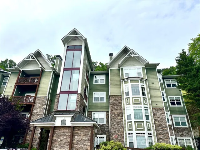 2000 Olde Eastwood Village Boulevard, Asheville, NC, 28803