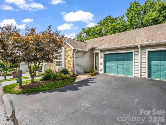 341 Laurel Park Place, Hendersonville, NC, 28791