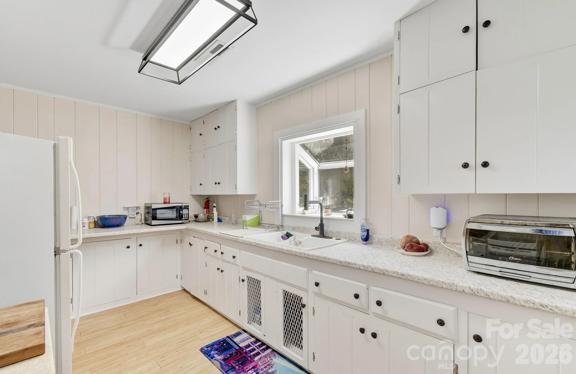 629 Bailey Street - Photo 4