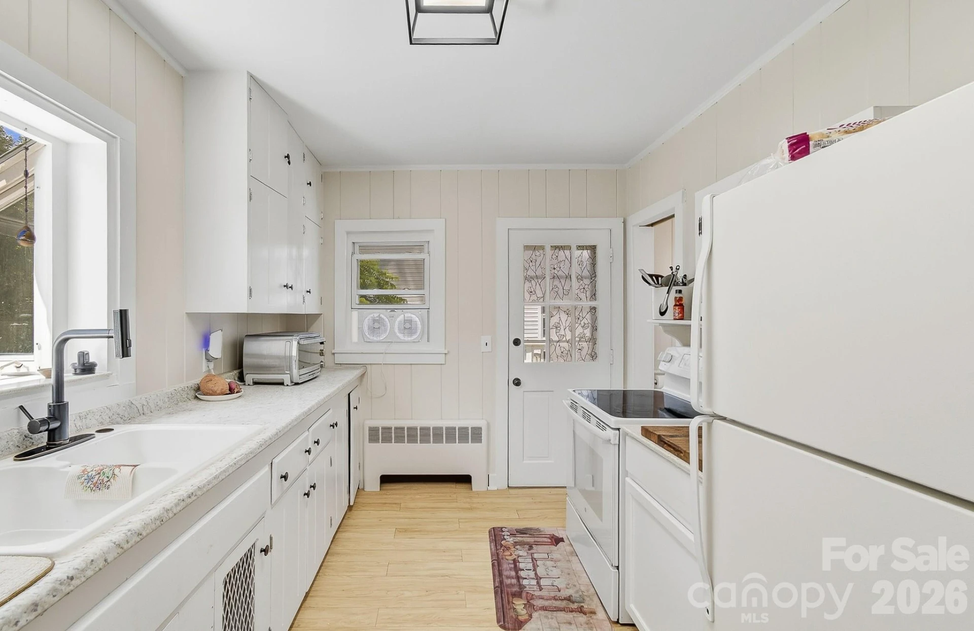 629 Bailey Street - Photo 9