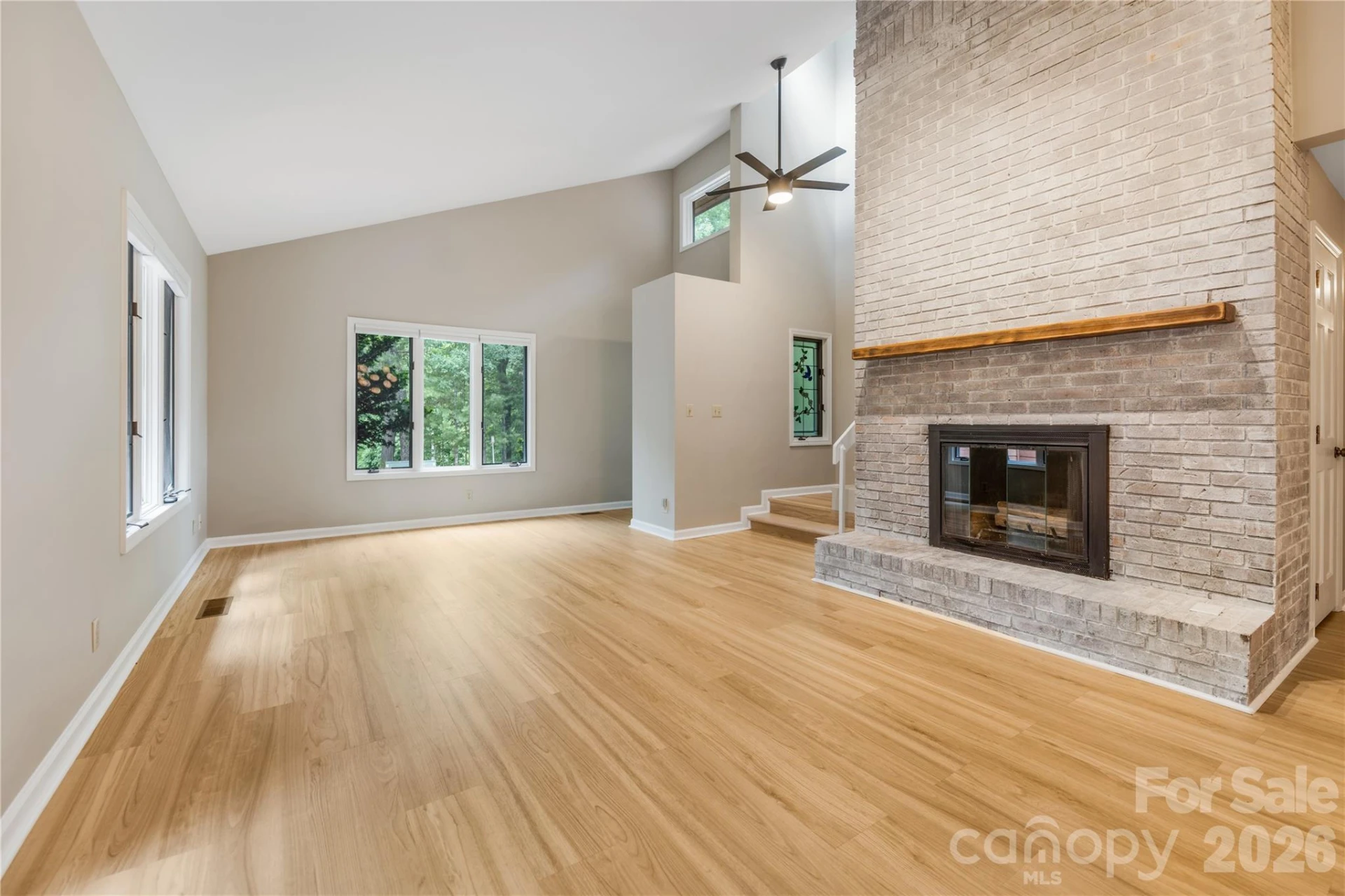 601 Woodfield Drive - Photo 4