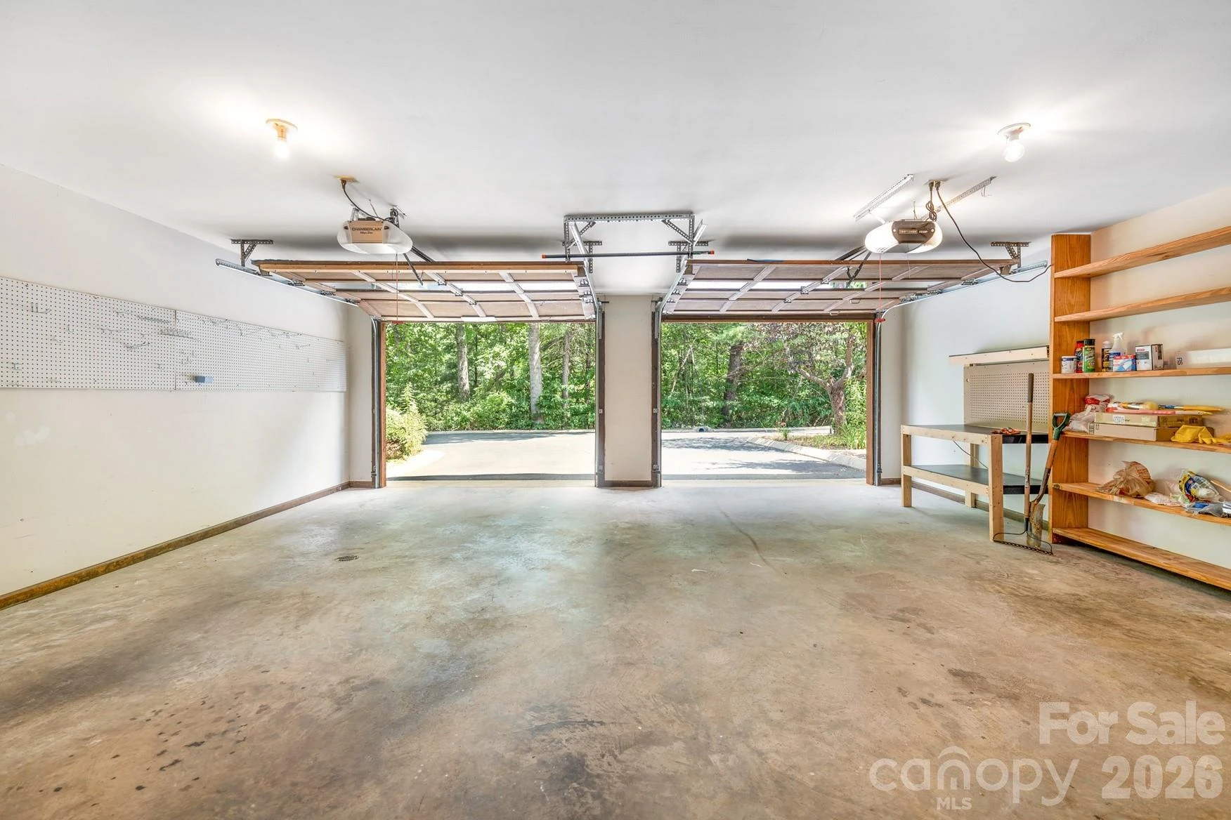 601 Woodfield Drive - Photo 32