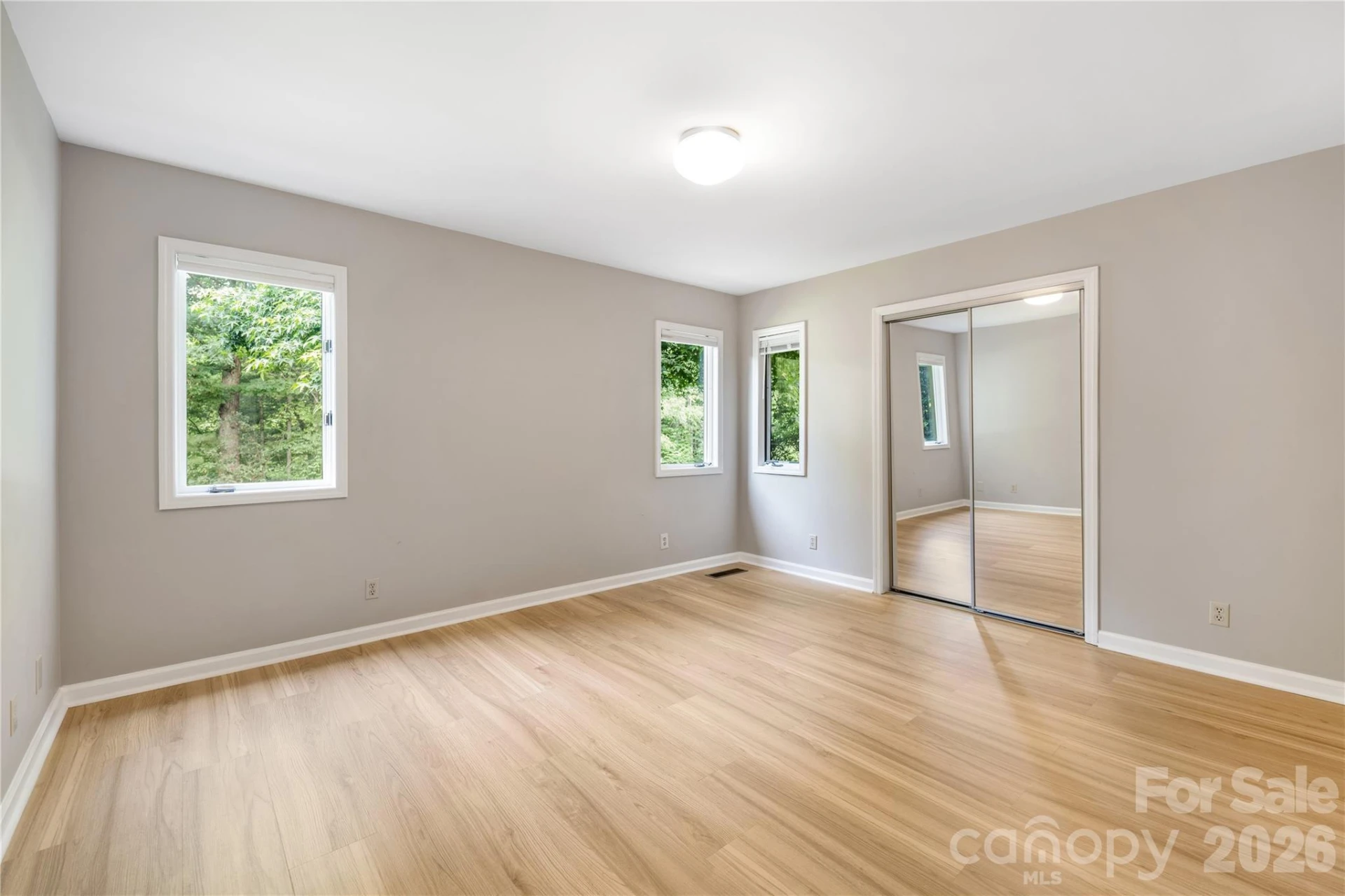 601 Woodfield Drive - Photo 8