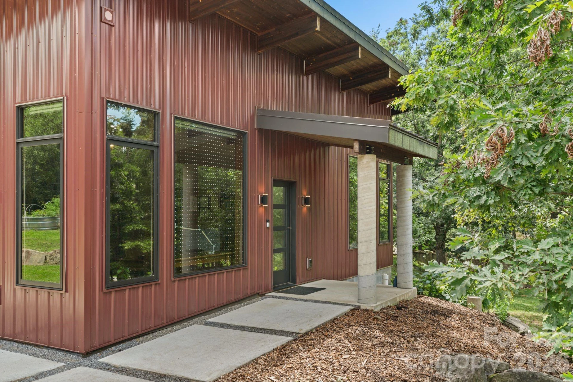 39 Wolf Road - Photo 2