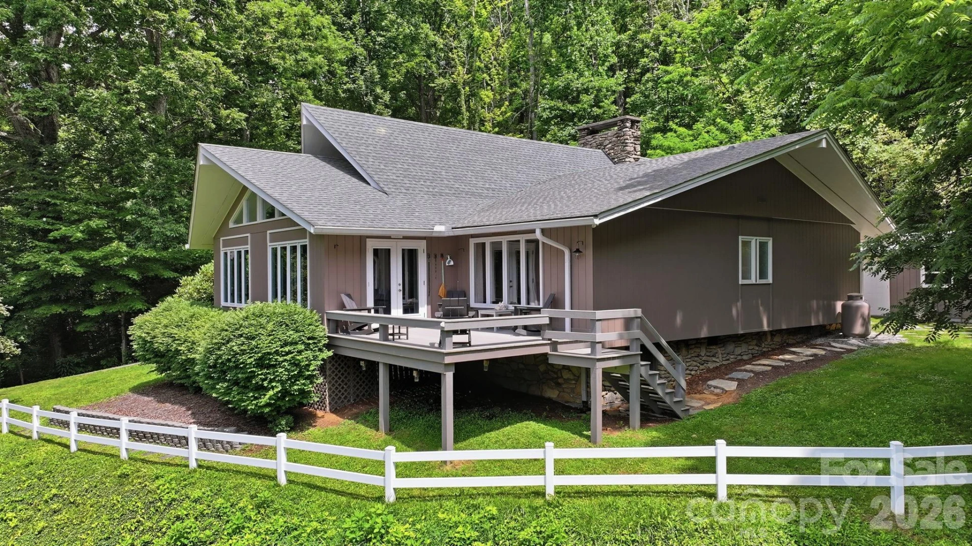 560 & 484 Winchester Creek Road - Photo 2