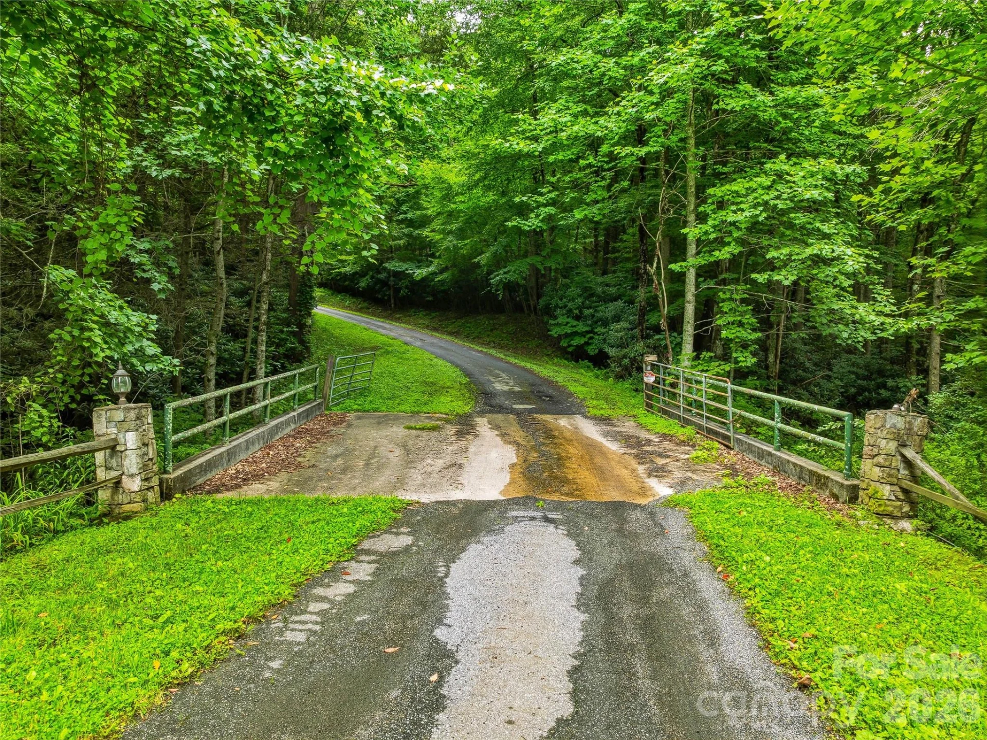 961 Wilson Branch Road - Photo 3