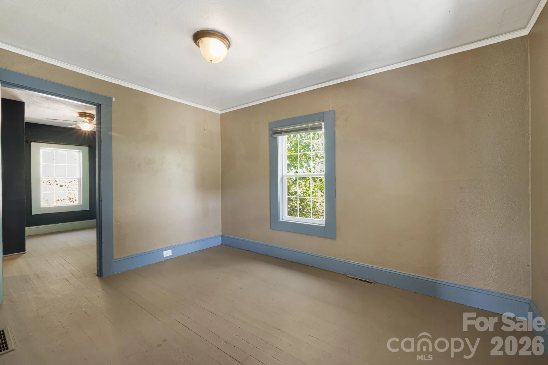 1055 Riverside Drive - Photo 13