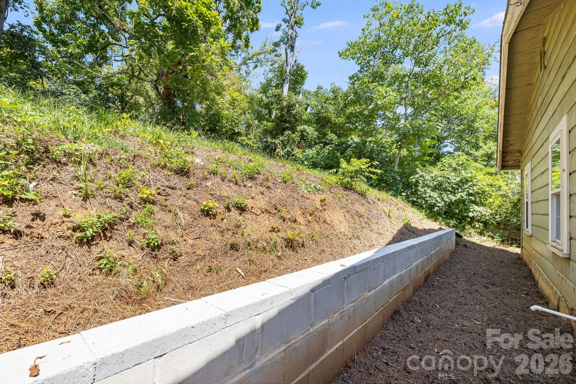 1055 Riverside Drive - Photo 26